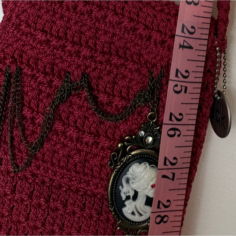 The Sak Red Crochet Shoulder Bag with Gothic Charm - Picture 6 of 12